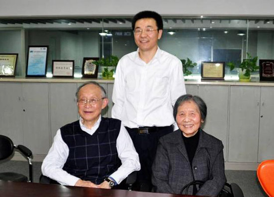亞泰光電特聘技術(shù)顧問(wèn)楊叔子院士